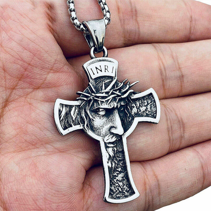 Inri | Cross Pendant with Chain