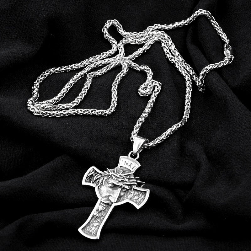 Inri | Cross Pendant with Chain