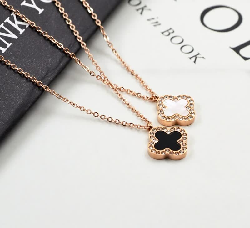 TrendyNecklace™: Halskette für Damen