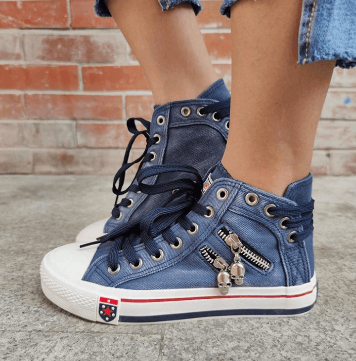 Skully Sneaker | Women's Sneakers
